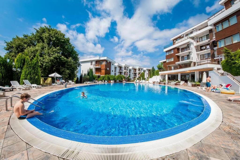 Messambria Fort Beach - Premium Apartments 엘레니테 외부 사진