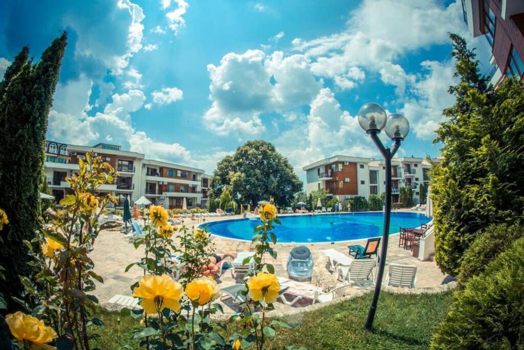 Messambria Fort Beach - Premium Apartments 엘레니테 외부 사진